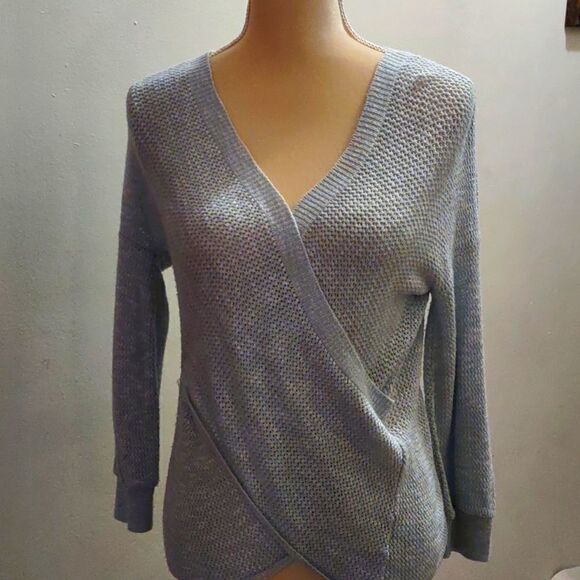 Express Women's size S sweater lightweight‎ pullover pastel blue - Picture 1 of 9